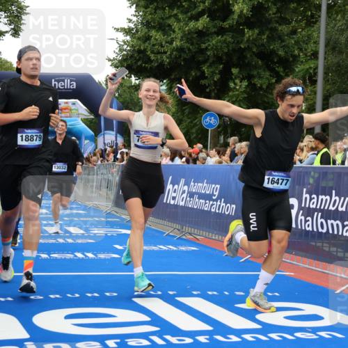 29.06.2025 - hella hamburg halbmarathon Strokosch-Dieckow http://msf.ph/oto/8499233 29.06.2025 10:53:55 Ziel 1151, 1706, 1815, 1870, 2432, 3096, 6260, 6356, 6374, 6481, 7395, 7918, 7973, 8394, 9032, 9922, 10891, 11789, 12413, 13032, 13869, 14026, 14175, 15502, 16477, 16538, 17348, 18308, 18418, 18487, 18759, 18831, 18879, 18915, 19177 meine-sportfotos.de