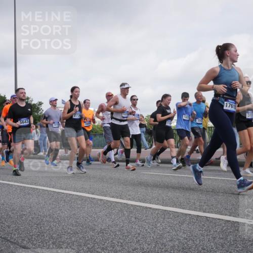 29.06.2025 - hella hamburg halbmarathon Luisa Fischer http://msf.ph/oto/8499250 29.06.2025 10:03:22 Kennedybrücke 5643, 10742, 2730, 10759, 1497, 19, 3042, 110, 18808, 17615, 3181, 3794, 1019, 1583, 2027, 2159, 2426, 2447, 2474, 2582, 2584, 2606, 2652, 2730, 2982, 3042, 3319, 3794, 4419, 4579, 4767, 4940, 5643, 6174, 6220, 6443, 6470, 6636, 7159, 7717, 8669, 9450, 9485, 9622, 10268, 10534, 10587, 10599, 10665, 10742, 10759, 10766 meine-sportfotos.de