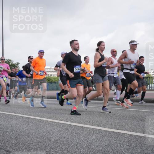 29.06.2025 - hella hamburg halbmarathon Luisa Fischer http://msf.ph/oto/8499260 29.06.2025 10:03:23 Kennedybrücke 12512, 70, 3, 4940, 10, 7717, 5643, 18808, 1149, 1075, 6638, 11083, 1019, 1583, 2027, 2086, 2159, 2426, 2447, 2474, 2606, 2652, 2730, 2982, 3042, 3059, 3319, 3794, 4419, 4579, 4767, 4940, 5643, 6174, 6220, 6443, 6470, 6636, 7717, 8669, 9450, 9485, 9622, 10534, 10587, 10599, 10665, 10742, 10759, 10766 meine-sportfotos.de
