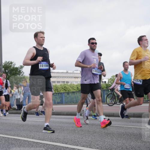 29.06.2025 - hella hamburg halbmarathon Luisa Fischer http://msf.ph/oto/8499317 29.06.2025 10:03:29 Kennedybrücke 6220, 2086, 15189, 1351150, 2426, 13376, 1019, 1544, 1583, 1681, 2086, 2426, 2474, 2606, 2652, 2982, 3059, 3319, 3400, 4579, 4767, 4940, 6138, 6174, 6220, 6443, 6470, 9450, 9485, 9577, 10599, 10766 meine-sportfotos.de