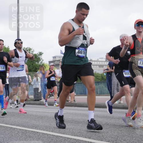 29.06.2025 - hella hamburg halbmarathon Luisa Fischer http://msf.ph/oto/8499430 29.06.2025 10:03:43 Kennedybrücke 3141, 17150, 1467, 4616, 9553, 17145, 1568, 1611, 2236, 3141, 4616, 4945, 5033, 5418, 9553, 9555, 10188, 10271, 10797 meine-sportfotos.de