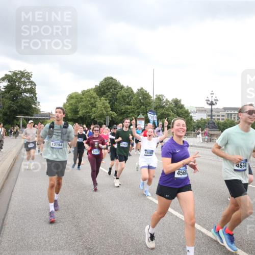 29.06.2025 - hella hamburg halbmarathon Jannik Wohlers http://msf.ph/oto/8499431 29.06.2025 10:56:40 Lombardsbrücke 1207, 2370, 2871, 2932, 3348, 3387, 3470, 3485, 3851, 4241, 4485, 4568, 4569, 4611, 4998, 5057, 5589, 5639, 6053, 6284, 6832, 6981, 7416, 7417, 7592, 7964, 8039, 8197, 8224, 8546, 8679, 9298, 9299, 9329, 9513, 9570, 10016, 10142, 10450, 10505, 10632, 11050, 11179, 11323, 11954, 12226, 12345, 12476, 12477, 12484, 12535, 12828, 12829, 12832, 13194, 13273, 13276, 13490, 13513, 13671, 13878, 13986, 14146, 14148, 14414, 15499, 15630 meine-sportfotos.de