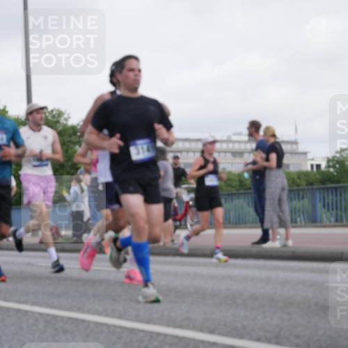 29.06.2025 - hella hamburg halbmarathon Luisa Fischer http://msf.ph/oto/8499438 29.06.2025 10:03:44 Kennedybrücke 1568, 1611, 2236, 3141, 3983, 4616, 4945, 5033, 9553, 9555, 10188, 10271 meine-sportfotos.de