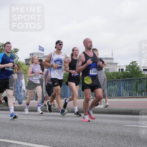29.06.2025 - hella hamburg halbmarathon Luisa Fischer http://msf.ph/oto/8499465 29.06.2025 10:03:47 Kennedybrücke 10746, 135584, 10188, 13407, 1568, 1611, 3983, 5033, 6757, 8255, 10188, 10271 meine-sportfotos.de