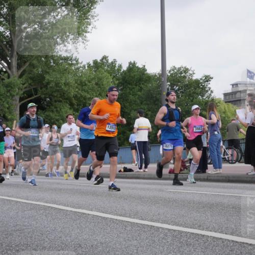 29.06.2025 - hella hamburg halbmarathon Luisa Fischer http://msf.ph/oto/8499493 29.06.2025 10:03:51 Kennedybrücke 12196, 16786, 5838, 5232, 11623, 12513, 10271, 3983, 3983, 5033, 5870, 6714, 6757, 8255, 8478, 10188, 10271 meine-sportfotos.de