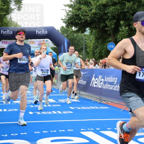 29.06.2025 - hella hamburg halbmarathon Strokosch-Dieckow http://msf.ph/oto/8499507 29.06.2025 10:53:44 Ziel 1422, 1706, 1870, 2058, 2082, 2518, 2630, 3819, 5399, 5607, 6260, 6877, 7177, 8285, 8335, 9922, 10529, 10891, 10895, 11588, 11589, 11604, 12413, 12632, 13865, 14026, 14702, 14818, 15061, 15441, 15502, 16092, 16538, 17482, 17740, 18143, 18249, 18418, 18487, 18514, 18715, 18759, 18915, 19177 meine-sportfotos.de