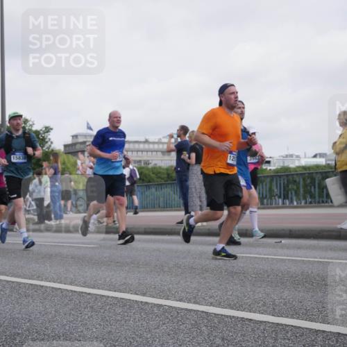 29.06.2025 - hella hamburg halbmarathon Luisa Fischer http://msf.ph/oto/8499514 29.06.2025 10:03:53 Kennedybrücke 15838, 16786, 125, 3983, 2354, 3740, 3983, 4238, 4708, 5870, 6147, 6714, 6757, 8255, 8478, 10271 meine-sportfotos.de