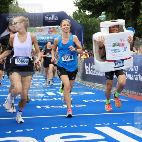 29.06.2025 - hella hamburg halbmarathon Strokosch-Dieckow http://msf.ph/oto/8499567 29.06.2025 10:53:37 Ziel 1030, 1061, 1098, 1499, 1502, 1783, 2058, 2070, 2082, 2518, 2630, 3399, 3819, 5399, 6628, 6762, 8335, 10549, 10895, 11588, 11589, 11604, 12632, 13865, 14702, 14818, 15061, 15113, 15441, 15497, 15856, 16092, 17482, 18143, 18450, 18514, 18612, 18666, 18715 meine-sportfotos.de