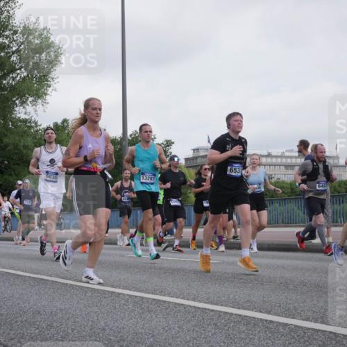 29.06.2025 - hella hamburg halbmarathon Luisa Fischer http://msf.ph/oto/8499591 29.06.2025 10:04:04 Kennedybrücke 268, 1130, 6835, 4249, 13287, 1280, 175, 6531, 6487, 4238, 1387, 1726, 2354, 2363, 3625, 3740, 4238, 4249, 4708, 5870, 6147, 6487, 6531, 6591, 6835, 7757, 7759, 7761, 8326, 8923, 10705 meine-sportfotos.de