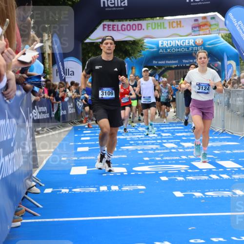 29.06.2025 - hella hamburg halbmarathon Strokosch-Dieckow http://msf.ph/oto/8499597 29.06.2025 10:43:17 Ziel 1675, 2653, 3109, 3124, 3146, 7026, 7093, 10099, 10237, 13348, 15706, 15921, 16314, 16720, 16997, 17391, 18274, 18304, 18987, 19009, 19051 meine-sportfotos.de