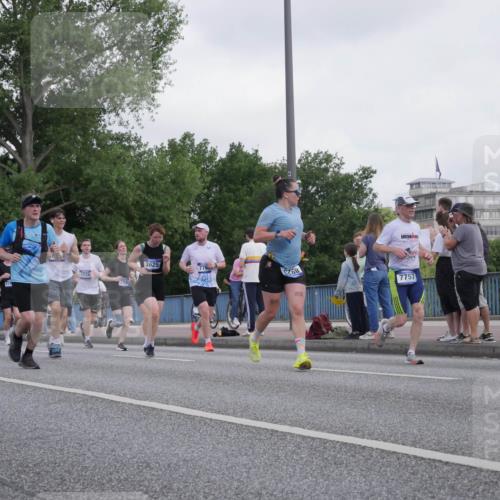 29.06.2025 - hella hamburg halbmarathon Luisa Fischer http://msf.ph/oto/8499619 29.06.2025 10:04:07 Kennedybrücke 15240, 1130, 3625, 776, 1726, 768, 7759, 7757, 1387, 1420, 1726, 2006, 2363, 3625, 4068, 4249, 6487, 6531, 6591, 6835, 7757, 7759, 7761, 8326, 8691, 8923, 9124, 10383, 10705 meine-sportfotos.de