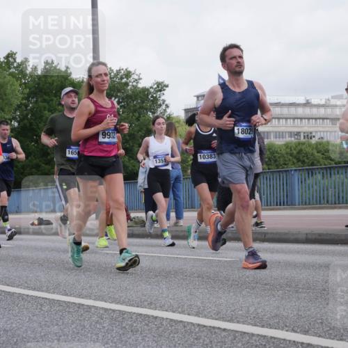 29.06.2025 - hella hamburg halbmarathon Luisa Fischer http://msf.ph/oto/8499700 29.06.2025 10:04:17 Kennedybrücke 19002, 336, 165, 9932, 1351, 10383, 18029, 1420, 1526, 1726, 2006, 2091, 2936, 3425, 4068, 4319, 4370, 6924, 7287, 7658, 8046, 8326, 8691, 9124, 9932, 10383 meine-sportfotos.de