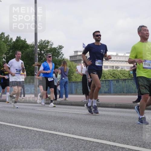 29.06.2025 - hella hamburg halbmarathon Luisa Fischer http://msf.ph/oto/8499772 29.06.2025 10:04:28 Kennedybrücke 8030, 02, 6281, 6087, 14026, 10576, 1526, 2091, 2167, 2490, 3425, 3663, 3976, 4370, 5675, 6087, 6281, 6302, 7287, 7658, 8030, 8392, 8822, 10281, 10301, 10576 meine-sportfotos.de