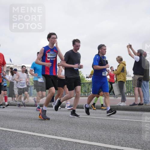 29.06.2025 - hella hamburg halbmarathon Luisa Fischer http://msf.ph/oto/8499858 29.06.2025 10:04:39 Kennedybrücke 178, 14375, 2806, 4322, 1369, 15637, 187, 1653, 1722, 1724, 2167, 2806, 2957, 3663, 4322, 0000, 6921, 7846, 8191, 8578, 8632, 8926, 10074, 10281, 10301 meine-sportfotos.de