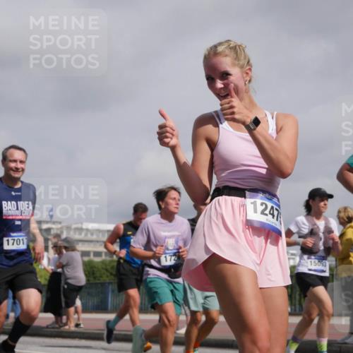 29.06.2025 - hella hamburg halbmarathon Luisa Fischer http://msf.ph/oto/8499916 29.06.2025 10:04:47 Kennedybrücke 1701, 1247, 15093, 1, 1464, 1653, 1722, 1724, 2591, 3039, 3199, 5547, 5602, 5603, 6438, 7189, 7223, 7846, 8191, 8632, 8926, 9230, 10074, 10882 meine-sportfotos.de