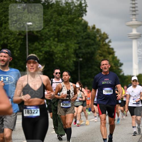 29.06.2025 - hella hamburg halbmarathon Dr. Thomas Lammeyer http://msf.ph/oto/8499926 29.06.2025 10:24:23 Kennedybrücke 1046, 1069, 1110, 1115, 1154, 1474, 1534, 2357, 3278, 3678, 3733, 4422, 4539, 4585, 4614, 4737, 4739, 5123, 5659, 5831, 5849, 5937, 6444, 7101, 7519, 7739, 7744, 7808, 7917, 8387, 8462, 8588, 9136, 9196, 9735, 10414, 10550, 10595, 10622, 11028, 11434 meine-sportfotos.de