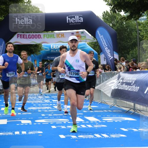 29.06.2025 - hella hamburg halbmarathon Strokosch-Dieckow http://msf.ph/oto/8499940 29.06.2025 10:43:11 Ziel 1675, 3109, 3124, 4229, 6721, 7026, 7093, 7451, 9833, 10099, 10251, 11177, 12153, 12776, 12839, 15255, 15706, 16314, 16997, 17177, 18304 meine-sportfotos.de