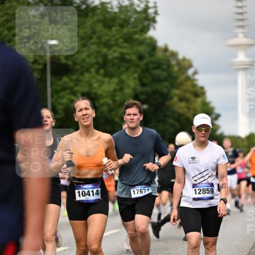 29.06.2025 - hella hamburg halbmarathon Dr. Thomas Lammeyer http://msf.ph/oto/8500133 29.06.2025 10:24:29 Kennedybrücke 1046, 1069, 1110, 1115, 1154, 1471, 1474, 1534, 2064, 2357, 3278, 3733, 4422, 4585, 4737, 4739, 5659, 5831, 5937, 7101, 7131, 7519, 7739, 7744, 7808, 8025, 8387, 8462, 8588, 8738, 9136, 9196, 9735, 9873, 10041, 10414, 10550, 10595, 10647, 10754, 11434 meine-sportfotos.de