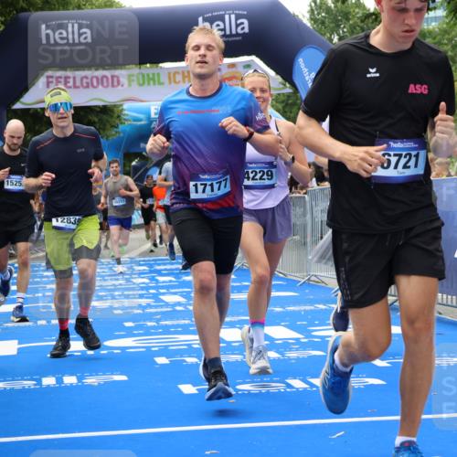 29.06.2025 - hella hamburg halbmarathon Strokosch-Dieckow http://msf.ph/oto/8500136 29.06.2025 10:43:05 Ziel 1675, 4229, 6721, 7026, 7035, 7093, 7451, 8218, 9364, 9833, 10251, 10469, 11177, 12153, 12657, 12723, 12776, 12839, 15255, 15706, 17177, 18304, 19038 meine-sportfotos.de