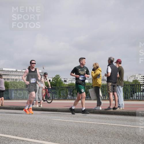 29.06.2025 - hella hamburg halbmarathon Luisa Fischer http://msf.ph/oto/8500158 29.06.2025 10:05:18 Kennedybrücke 6322, 12781, 000000, 16067, 1432, 1453, 2322, 2323, 3169, 4286, 4663, 5763, 6322, 7243, 9020, 9021, 9928 meine-sportfotos.de
