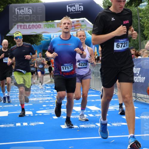 29.06.2025 - hella hamburg halbmarathon Strokosch-Dieckow http://msf.ph/oto/8500169 29.06.2025 10:43:05 Ziel 1675, 4229, 6721, 7026, 7035, 7093, 7451, 8218, 9364, 9833, 10251, 10469, 11177, 12153, 12657, 12723, 12776, 12839, 15255, 15706, 17177, 18304, 19038 meine-sportfotos.de