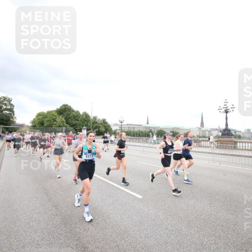 29.06.2025 - hella hamburg halbmarathon Jannik Wohlers http://msf.ph/oto/8500191 29.06.2025 10:57:11 Lombardsbrücke 1123, 1242, 1248, 1265, 1643, 2567, 3191, 3385, 3388, 3433, 3750, 3954, 4180, 4197, 4521, 4830, 5117, 5632, 5736, 6827, 6857, 6916, 7172, 7720, 7728, 8035, 8386, 8540, 8708, 8873, 9059, 9233, 9318, 9496, 9607, 10078, 10551, 11026, 11947, 12172, 12396, 12713, 12799, 12819, 13131, 13340, 13425, 13427, 14256, 14944, 14968, 15033, 15288, 15958, 16007, 16130, 18534 meine-sportfotos.de