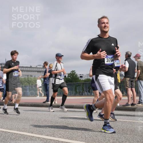 29.06.2025 - hella hamburg halbmarathon Luisa Fischer http://msf.ph/oto/8500284 29.06.2025 10:05:34 Kennedybrücke 17931, 6708, 9131, 3780, 1862, 704, 1254, 1733, 3780, 3919, 5742, 6166, 6708, 7049, 8662, 8749, 10539 meine-sportfotos.de