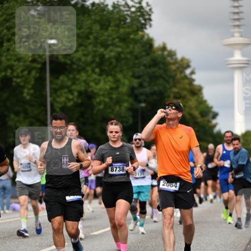 29.06.2025 - hella hamburg halbmarathon Dr. Thomas Lammeyer http://msf.ph/oto/8500569 29.06.2025 10:24:41 Kennedybrücke 1011, 1046, 1069, 1154, 1471, 1474, 1534, 2053, 2064, 2834, 3733, 3842, 4154, 4166, 4288, 4422, 4754, 4869, 5181, 5659, 5831, 5937, 6951, 7101, 7131, 7519, 7739, 7808, 8025, 8462, 8588, 8738, 8940, 9005, 9011, 9873, 10039, 10041, 10414, 10595, 10613, 10647, 10754, 11100 meine-sportfotos.de