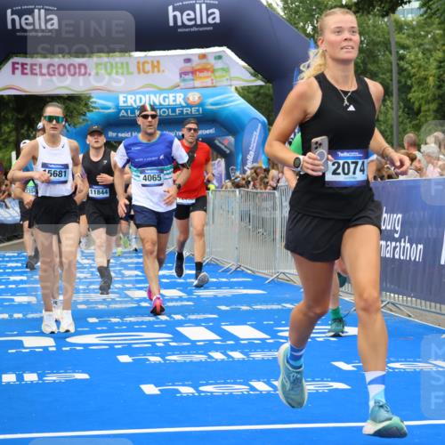 29.06.2025 - hella hamburg halbmarathon Strokosch-Dieckow http://msf.ph/oto/8500573 29.06.2025 10:53:17 Ziel 1683, 1727, 2074, 2354, 4065, 6198, 6942, 7312, 7383, 8273, 8361, 8651, 9142, 11844, 12490, 12875, 13997, 15179, 15681, 15838, 16929, 16986, 18134, 18901 meine-sportfotos.de