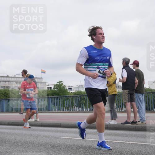 29.06.2025 - hella hamburg halbmarathon Luisa Fischer http://msf.ph/oto/8500606 29.06.2025 10:06:18 Kennedybrücke 3630, 55, 46, 4066, 10, 1135, 1138, 1482, 1702, 2619, 2782, 2810, 3572, 3630, 4066, 4613, 7210, 7211, 7290, 9439, 10824 meine-sportfotos.de