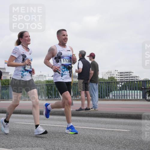 29.06.2025 - hella hamburg halbmarathon Luisa Fischer http://msf.ph/oto/8500644 29.06.2025 10:06:23 Kennedybrücke 1138, 1114, 1135, 1138, 1482, 2782, 3001, 3572, 6217, 7210, 7211, 7290, 9439, 9554, 10824 meine-sportfotos.de