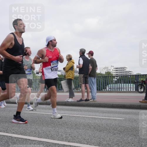 29.06.2025 - hella hamburg halbmarathon Luisa Fischer http://msf.ph/oto/8500662 29.06.2025 10:06:25 Kennedybrücke 1482, 12177, 1114, 1135, 1138, 1482, 2782, 3001, 3572, 6217, 7210, 7211, 7290, 8614, 9439, 9554, 10824 meine-sportfotos.de