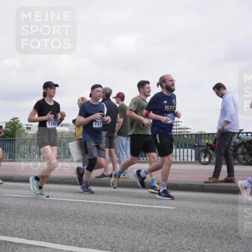 29.06.2025 - hella hamburg halbmarathon Luisa Fischer http://msf.ph/oto/8500673 29.06.2025 10:06:27 Kennedybrücke 7290, 7211, 10824, 782, 14225, 1114, 1482, 2782, 3001, 3572, 6217, 7210, 7211, 7290, 8614, 9554, 10824 meine-sportfotos.de