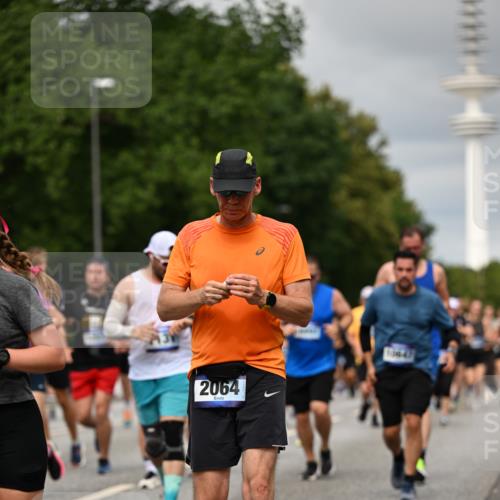29.06.2025 - hella hamburg halbmarathon Dr. Thomas Lammeyer http://msf.ph/oto/8500674 29.06.2025 10:24:43 Kennedybrücke 1011, 1046, 1069, 1154, 1471, 1474, 1534, 2053, 2064, 2834, 3733, 3842, 4154, 4166, 4288, 4422, 4754, 4869, 5181, 5831, 5937, 6608, 6844, 6951, 7101, 7131, 7739, 8025, 8462, 8588, 8738, 8940, 9005, 9011, 9236, 9873, 10039, 10041, 10595, 10613, 10647, 10754, 11100 meine-sportfotos.de