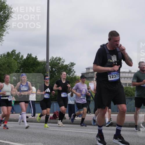 29.06.2025 - hella hamburg halbmarathon Luisa Fischer http://msf.ph/oto/8500755 29.06.2025 10:06:41 Kennedybrücke 5396, 122, 12212, 13732, 13857, 6391, 12377, 169, 1885, 2594, 2759, 4307, 4511, 4587, 5384, 5396, 5464, 6391, 7006, 7277, 7278, 7279, 7306, 7935, 9453 meine-sportfotos.de