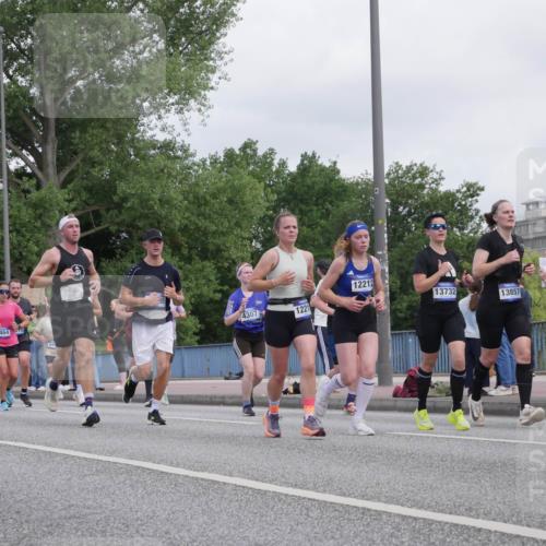 29.06.2025 - hella hamburg halbmarathon Luisa Fischer http://msf.ph/oto/8500761 29.06.2025 10:06:41 Kennedybrücke 16371, 16621, 546479, 12212, 4307, 1221, 13732, 13857, 6391, 1885, 2594, 2759, 4307, 4511, 4587, 5384, 5396, 5464, 6391, 7006, 7277, 7278, 7279, 7306, 7935, 9453 meine-sportfotos.de