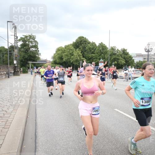 29.06.2025 - hella hamburg halbmarathon Jannik Wohlers http://msf.ph/oto/8500786 29.06.2025 10:57:27 Lombardsbrücke 1123, 1242, 1248, 1265, 2015, 2451, 2567, 2900, 3191, 3644, 3936, 3954, 4059, 4429, 4521, 4830, 6316, 6337, 6916, 7172, 7193, 7556, 8159, 8474, 8713, 8773, 9059, 9394, 9398, 9436, 9607, 9613, 9840, 10070, 10352, 10380, 10461, 10513, 10551, 10560, 10578, 10629, 10630, 10737, 10912, 11013, 11026, 11193, 11263, 11266, 11267, 11353, 11377, 13176, 13352, 13364, 13804, 13882, 14290, 14453, 14507, 15510, 15552, 15800, 15956, 16082 meine-sportfotos.de