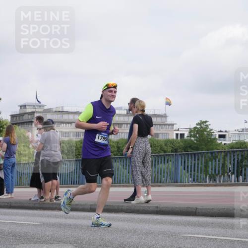 29.06.2025 - hella hamburg halbmarathon Luisa Fischer http://msf.ph/oto/8500845 29.06.2025 10:06:58 Kennedybrücke 17955, 1450, 2683, 4095, 5058, 6142, 8177, 8421, 8422, 8423, 8469, 8484, 9899, 10389 meine-sportfotos.de