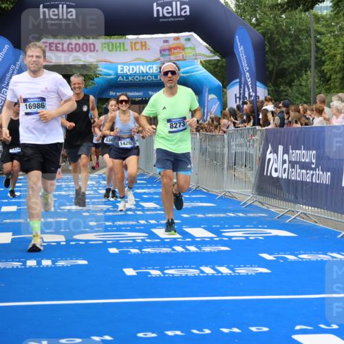 29.06.2025 - hella hamburg halbmarathon Strokosch-Dieckow http://msf.ph/oto/8500872 29.06.2025 10:53:10 Ziel 2074, 2111, 2208, 3059, 3258, 4121, 7312, 7383, 7864, 8273, 8361, 9142, 9537, 12875, 14323, 15179, 16929, 16986, 19208 meine-sportfotos.de