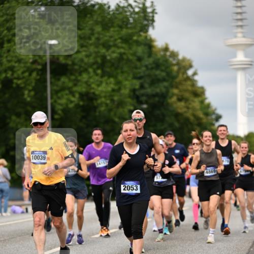 29.06.2025 - hella hamburg halbmarathon Dr. Thomas Lammeyer http://msf.ph/oto/8500919 29.06.2025 10:24:50 Kennedybrücke 1011, 1046, 1069, 1154, 1471, 1474, 2053, 2064, 2101, 2834, 3733, 3842, 4154, 4166, 4288, 4422, 4754, 4869, 5181, 5811, 5812, 5831, 6608, 6844, 6951, 7131, 8025, 8113, 8146, 8738, 8940, 9005, 9011, 9236, 9873, 9981, 10039, 10041, 10585, 10613, 10647, 10754, 11100 meine-sportfotos.de