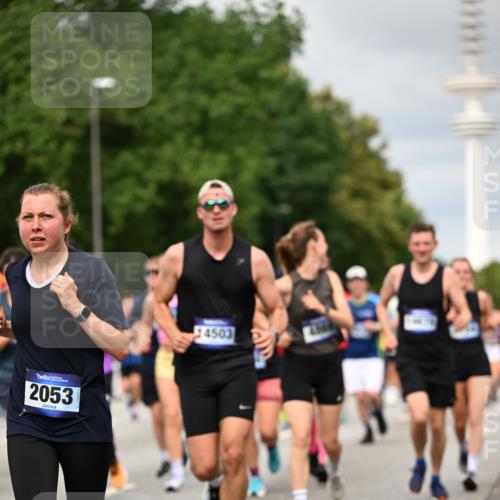 29.06.2025 - hella hamburg halbmarathon Dr. Thomas Lammeyer http://msf.ph/oto/8500986 29.06.2025 10:24:52 Kennedybrücke 1011, 1154, 1471, 2053, 2064, 2101, 2834, 2923, 3781, 3842, 4154, 4166, 4288, 4754, 4869, 5181, 5811, 5812, 6608, 6844, 6951, 7131, 8025, 8113, 8146, 8724, 8738, 8940, 9005, 9011, 9236, 9873, 9981, 10039, 10041, 10350, 10585, 10613, 10647, 10754, 11100, 11145 meine-sportfotos.de