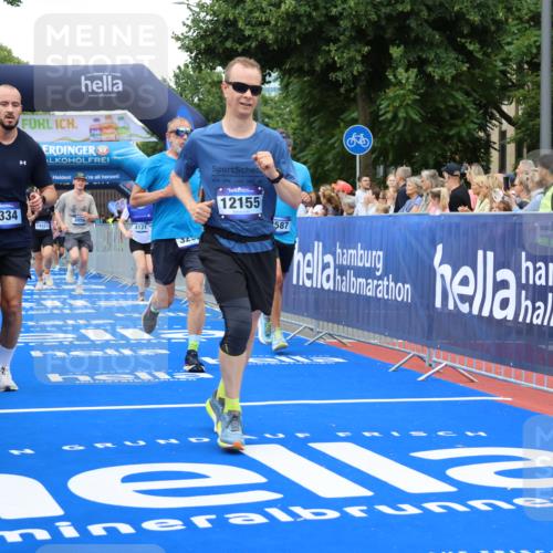 29.06.2025 - hella hamburg halbmarathon Strokosch-Dieckow http://msf.ph/oto/8501220 29.06.2025 10:53:02 Ziel 2111, 2208, 3059, 3258, 3334, 4121, 4770, 5907, 7509, 7864, 8587, 9093, 9537, 12155, 12367, 12519, 12910, 14323, 14791, 15430, 18590, 18720, 19208 meine-sportfotos.de
