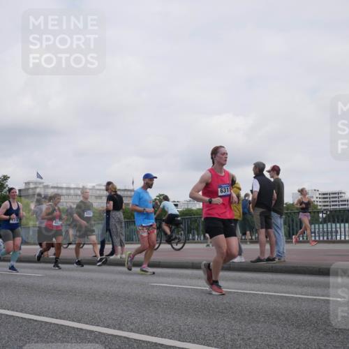 29.06.2025 - hella hamburg halbmarathon Luisa Fischer http://msf.ph/oto/8501229 29.06.2025 10:07:50 Kennedybrücke 155, 1316, 808, 9280, 6311, 1316, 2463, 2698, 3994, 4146, 6311, 8089, 8217, 9280, 10100, 10709 meine-sportfotos.de
