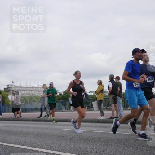 29.06.2025 - hella hamburg halbmarathon Luisa Fischer http://msf.ph/oto/8501272 29.06.2025 10:07:54 Kennedybrücke 2463, 2698, 160, 1126, 1316, 1559, 2463, 2698, 2852, 3994, 4293, 4538, 8089, 9280, 10100, 10709, 10834 meine-sportfotos.de