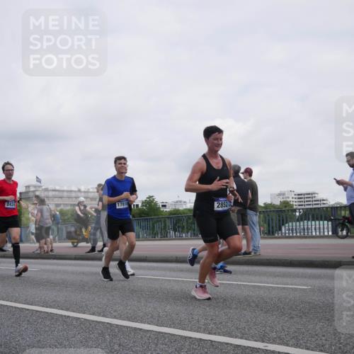 29.06.2025 - hella hamburg halbmarathon Luisa Fischer http://msf.ph/oto/8501362 29.06.2025 10:08:05 Kennedybrücke 18, 2424, 17818, 2852, 1126, 1347, 2424, 2540, 2852, 4293, 4538, 6907, 6908, 7017, 10834 meine-sportfotos.de