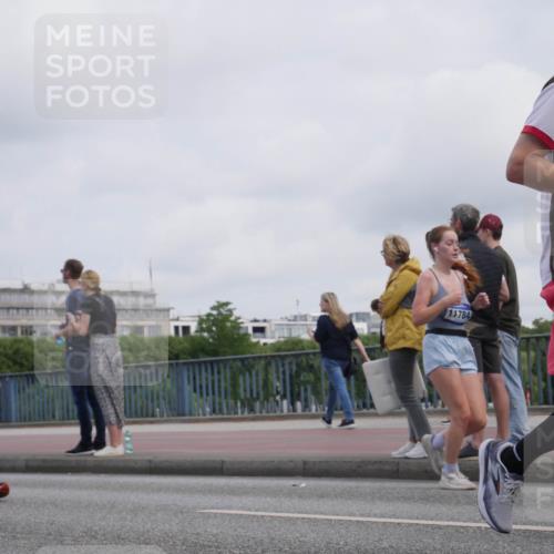 29.06.2025 - hella hamburg halbmarathon Luisa Fischer http://msf.ph/oto/8501569 29.06.2025 10:08:35 Kennedybrücke 11784, 9075, 1863, 4014, 4220, 4782, 4868, 5073, 8727, 8999, 9019, 9075, 9361, 9559, 9736 meine-sportfotos.de