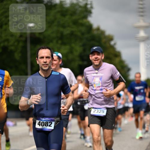 29.06.2025 - hella hamburg halbmarathon Dr. Thomas Lammeyer http://msf.ph/oto/8501731 29.06.2025 10:25:15 Kennedybrücke 1028, 1266, 1658, 2101, 2325, 2383, 2923, 2956, 2986, 3161, 3247, 3434, 3781, 3813, 4082, 4350, 5041, 5625, 5767, 5812, 6275, 6308, 7018, 7553, 7608, 8113, 8146, 8724, 8726, 8844, 9100, 9108, 9501, 9981, 10050, 10350, 10585, 10602, 11145 meine-sportfotos.de