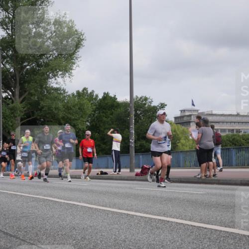 29.06.2025 - hella hamburg halbmarathon Luisa Fischer http://msf.ph/oto/8501789 29.06.2025 10:09:11 Kennedybrücke 72624, 3062, 13042, 130, 248, 2471, 2624, 3062, 4169, 6014, 7741, 8909, 10781 meine-sportfotos.de