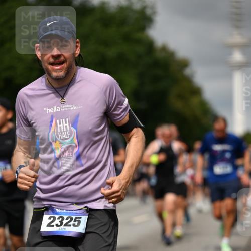 29.06.2025 - hella hamburg halbmarathon Dr. Thomas Lammeyer http://msf.ph/oto/8501805 29.06.2025 10:25:17 Kennedybrücke 1028, 1266, 1658, 2325, 2383, 2923, 2956, 2986, 3161, 3247, 3434, 3781, 3813, 4082, 4350, 5041, 5373, 5625, 5767, 6275, 6308, 7018, 7553, 7608, 8146, 8724, 8726, 8844, 9100, 9108, 9501, 10050, 10350, 10585, 10602, 11145 meine-sportfotos.de