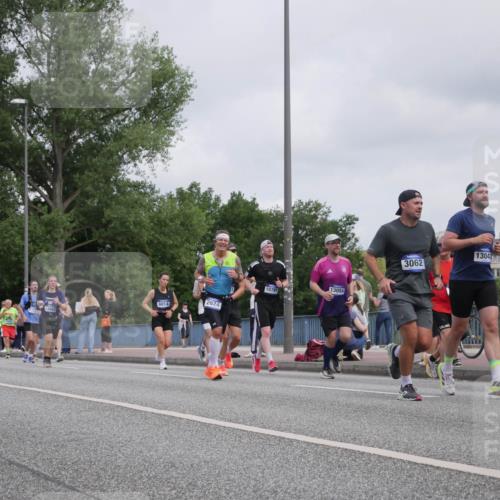 29.06.2025 - hella hamburg halbmarathon Luisa Fischer http://msf.ph/oto/8501813 29.06.2025 10:09:14 Kennedybrücke 830, 6014, 2624, 13054, 10781, 3062, 13042, 1830, 2471, 2624, 3062, 4169, 4542, 6014, 7741, 8290, 10781 meine-sportfotos.de